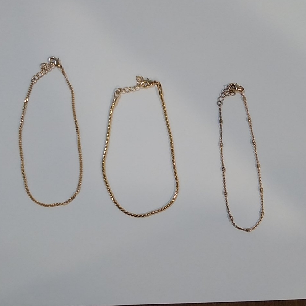3 chain bracelets/anklets
